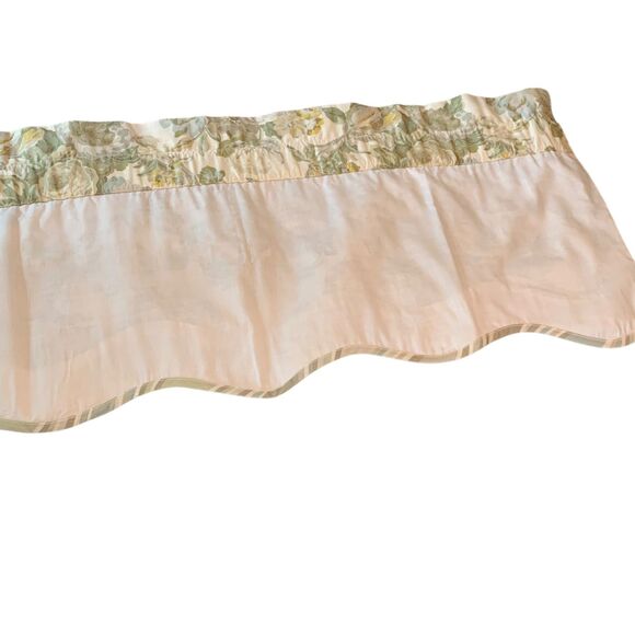 Waverly Spring Bling Scalloped Valance Lot of 2 Window Treatment Farmhouse - Picture 7 of 9